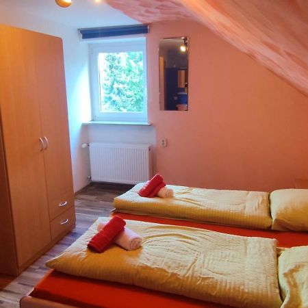 Alb Rooms, Zimmer Auf Der Schwaebischen Alb Oberlenningen Buitenkant foto