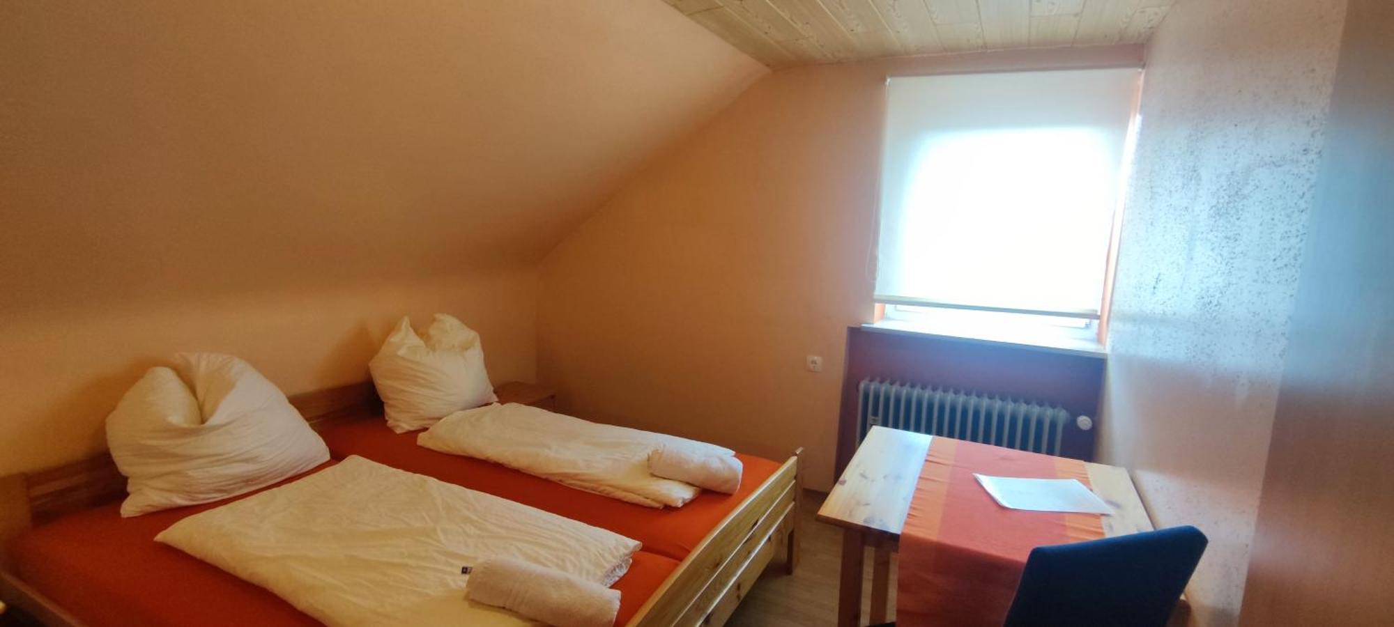 Alb Rooms, Zimmer Auf Der Schwaebischen Alb Oberlenningen Buitenkant foto