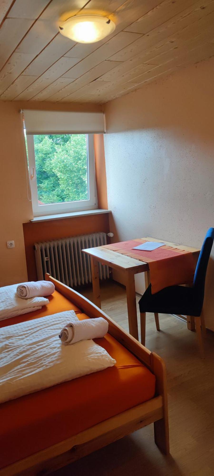 Alb Rooms, Zimmer Auf Der Schwaebischen Alb Oberlenningen Buitenkant foto